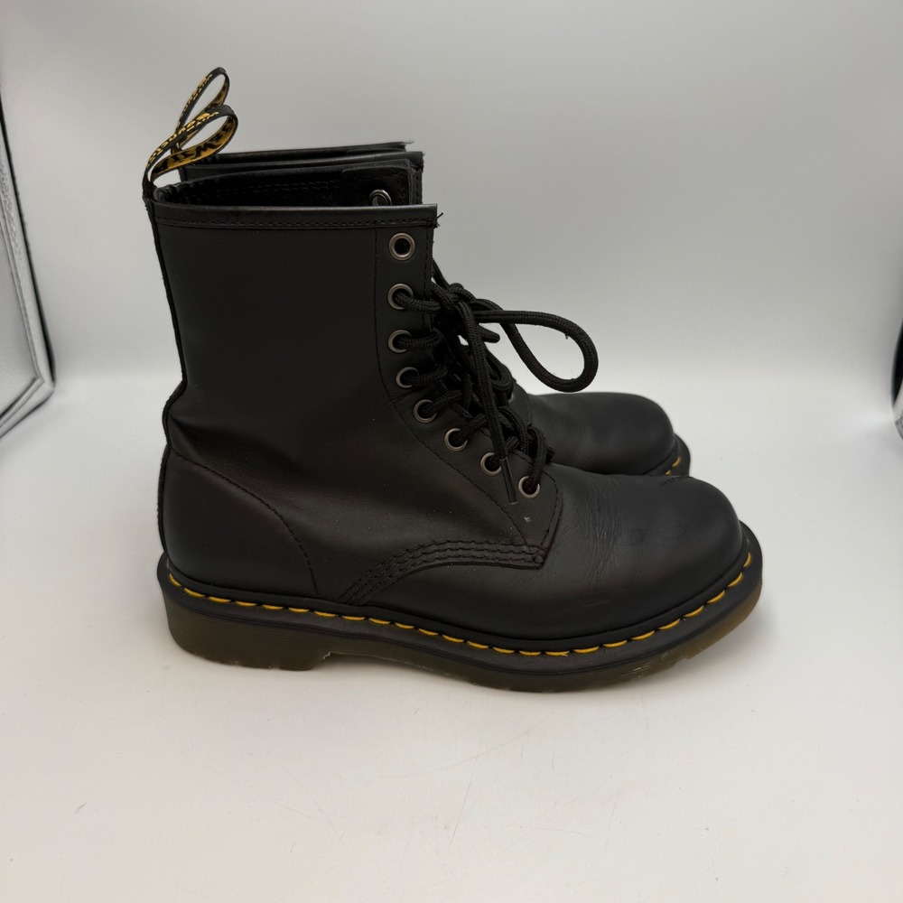 Dr. Martens 1460 Black Smooth Leather 8-Eye Lace Up Combat Boots Women 7 Punk